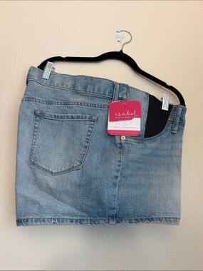 Isabel Maternity by Ingrid & Isabel Light Blue Denim Jean Shorts Size 16